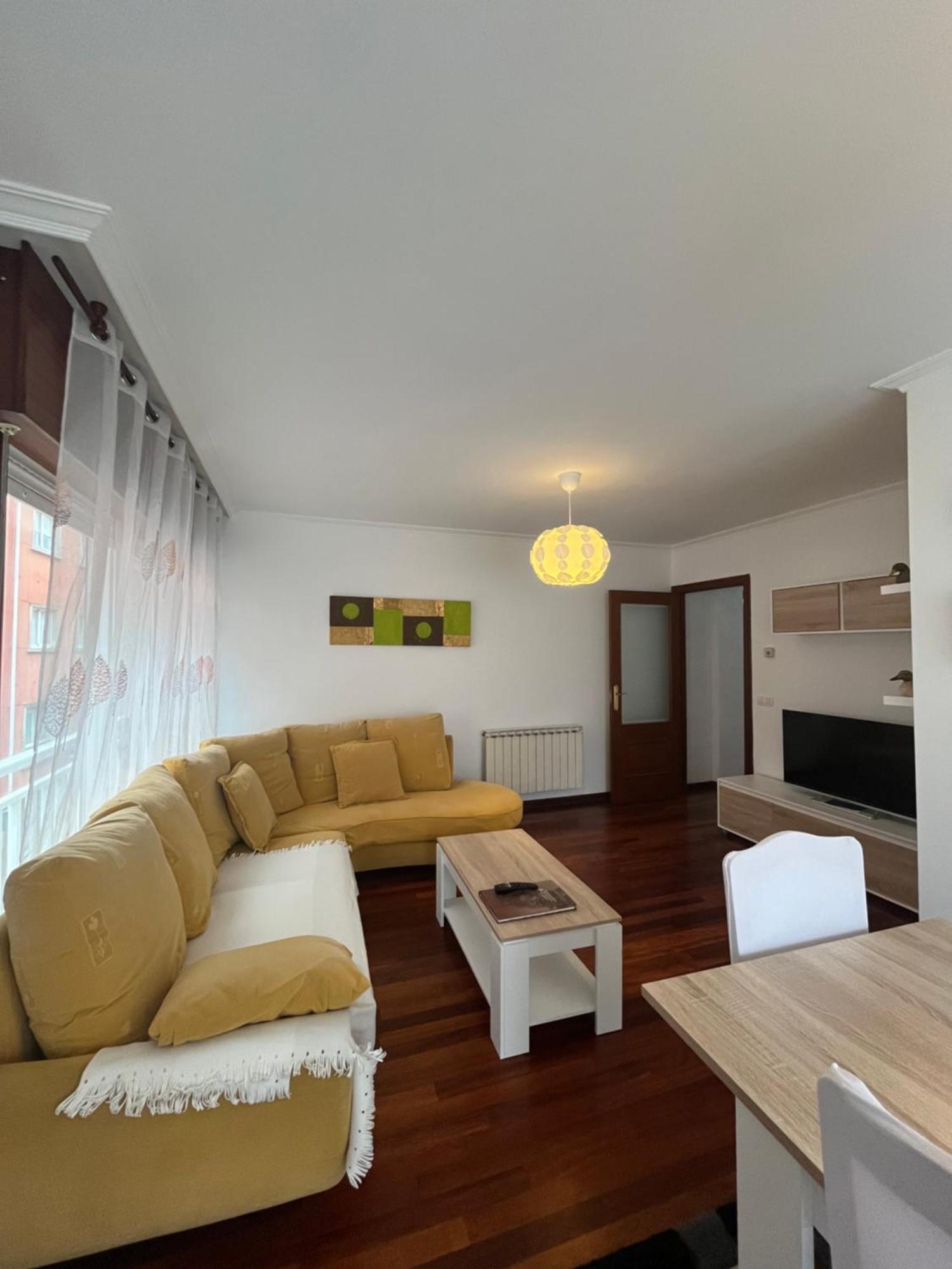 Apartamento Xacobe Grove, 120 Metros Totalmente Equipado, Luminoso, Centrico Y Con Plaza De Garaje โอโกรเบ ภายนอก รูปภาพ