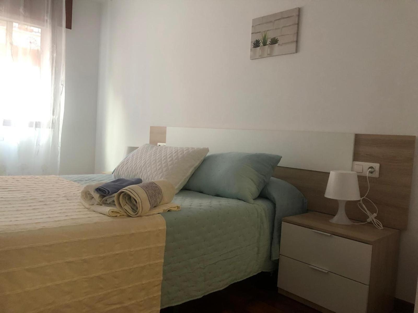 Apartamento Xacobe Grove, 120 Metros Totalmente Equipado, Luminoso, Centrico Y Con Plaza De Garaje โอโกรเบ ภายนอก รูปภาพ